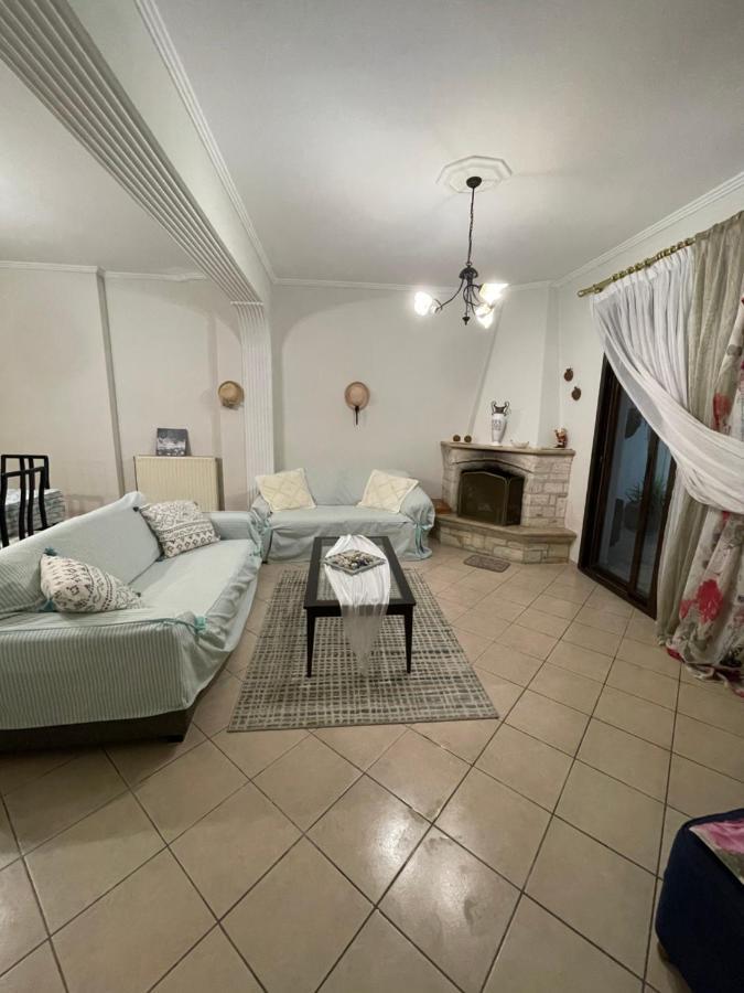 Aurora Apartment Afytos Eksteriør billede